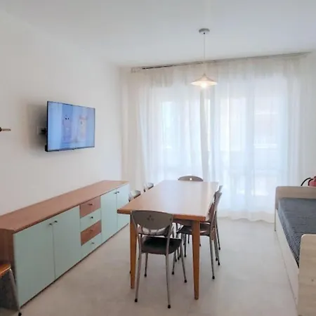 Apartman Sunny By The Sea In